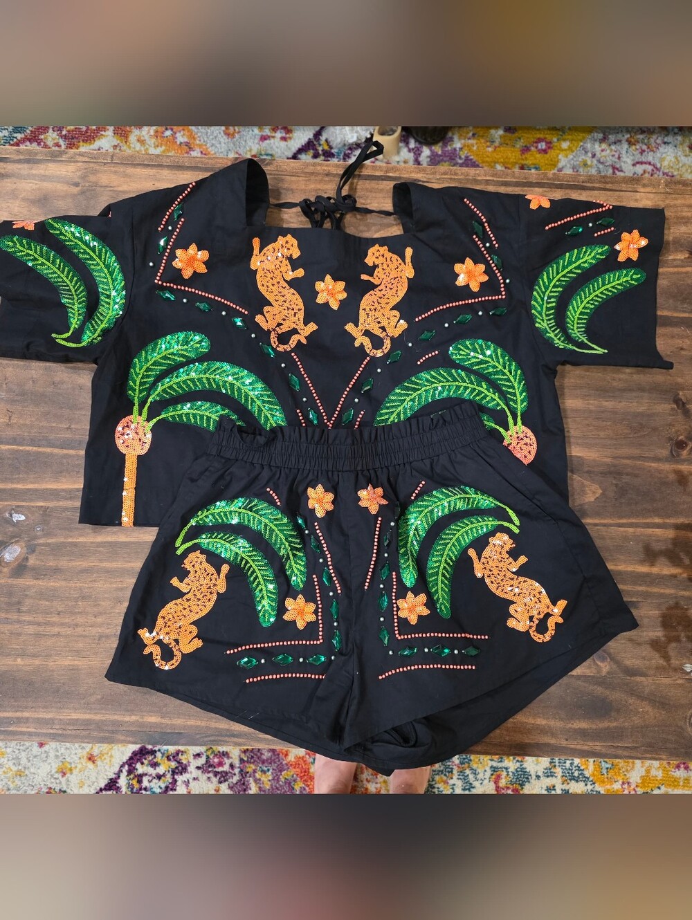 Queen Of Sparkles 2 Pc Safari Set Top-Med And Shorts-Small. Worn Once QOS